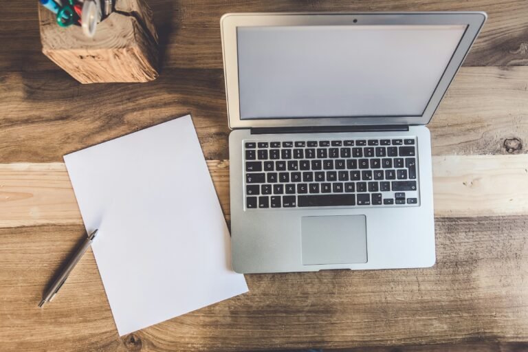 best AI writing tools for bloggers 2026